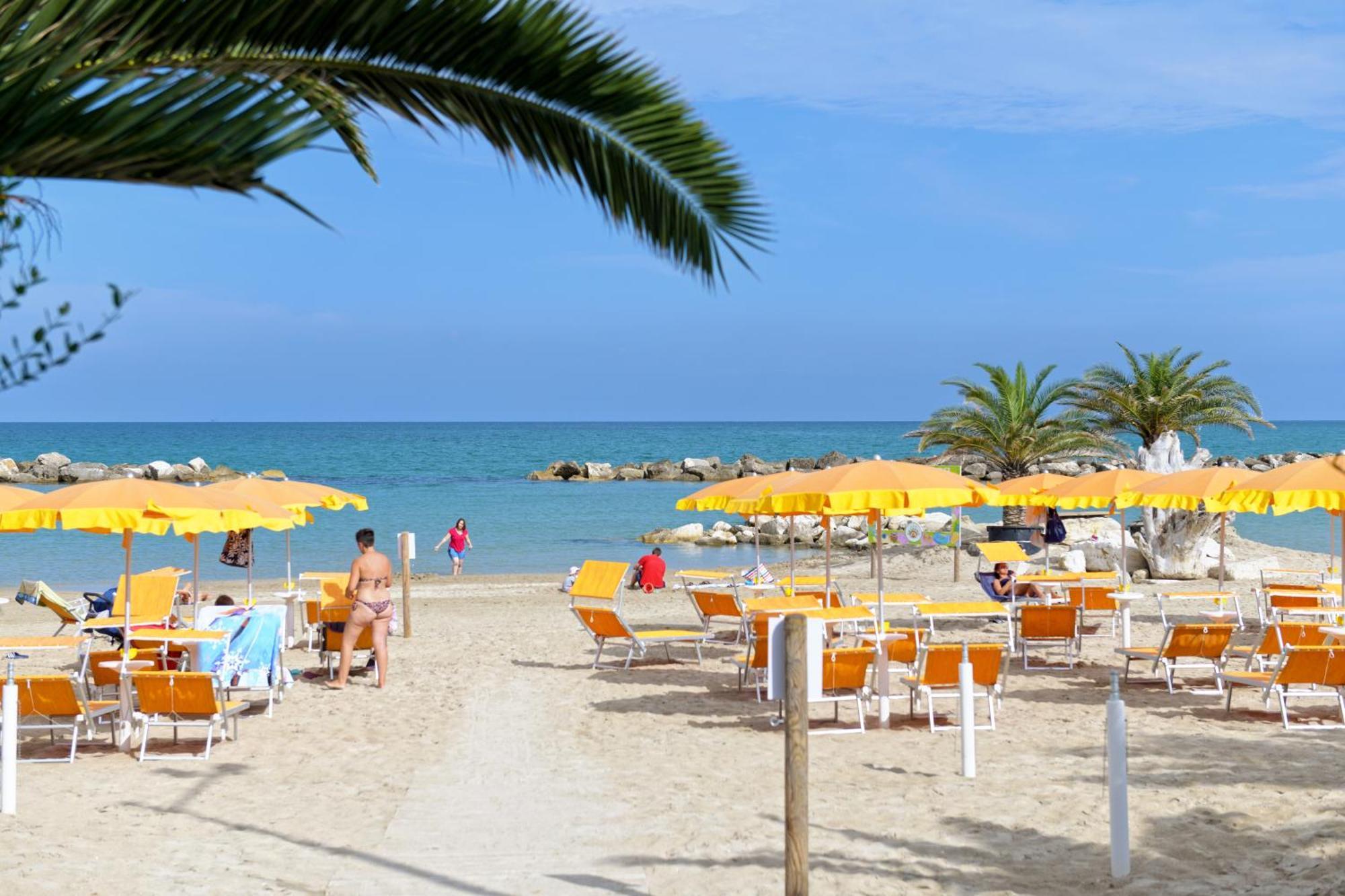 Camping Villaggio Calypso Cupra Marittima Exterior foto